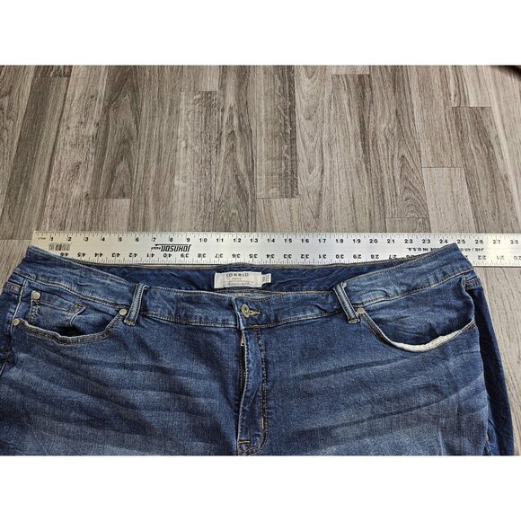 Torrid Jeans Womens 30 Medium Wash Distressed Stretch Ripped Plus Size Skinny - Picture 8 of 12